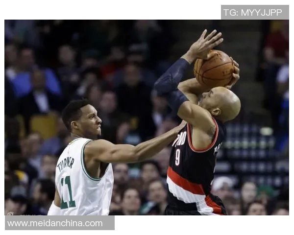 勇士与76人激战第一节精彩回顾3月3日比赛亮点分析